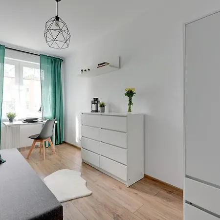 Homestay Gdynska Zabianka *